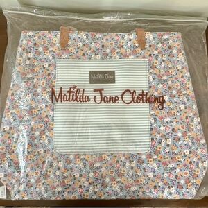 Vegan leather floral tote NEW